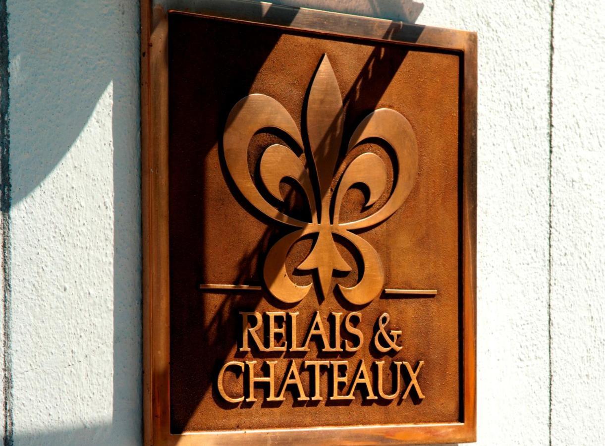 Schlosshotel Chaste 타라스프 외부 사진