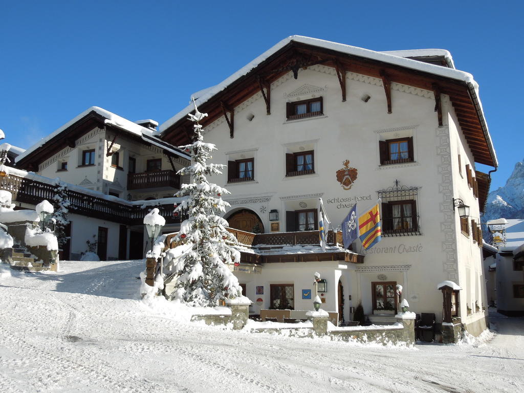 Schlosshotel Chaste 타라스프 외부 사진